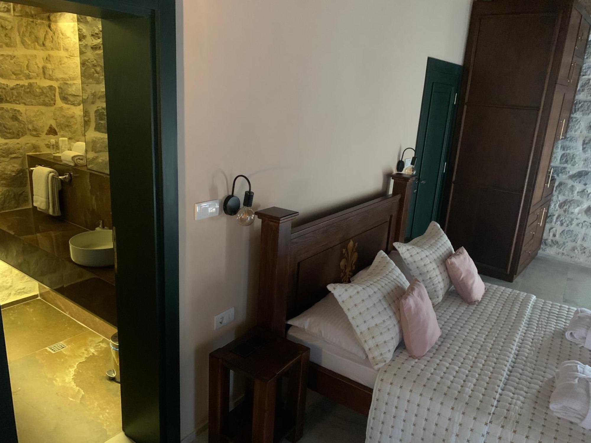Kazin Supreme Hotel Kotor Eksteriør billede