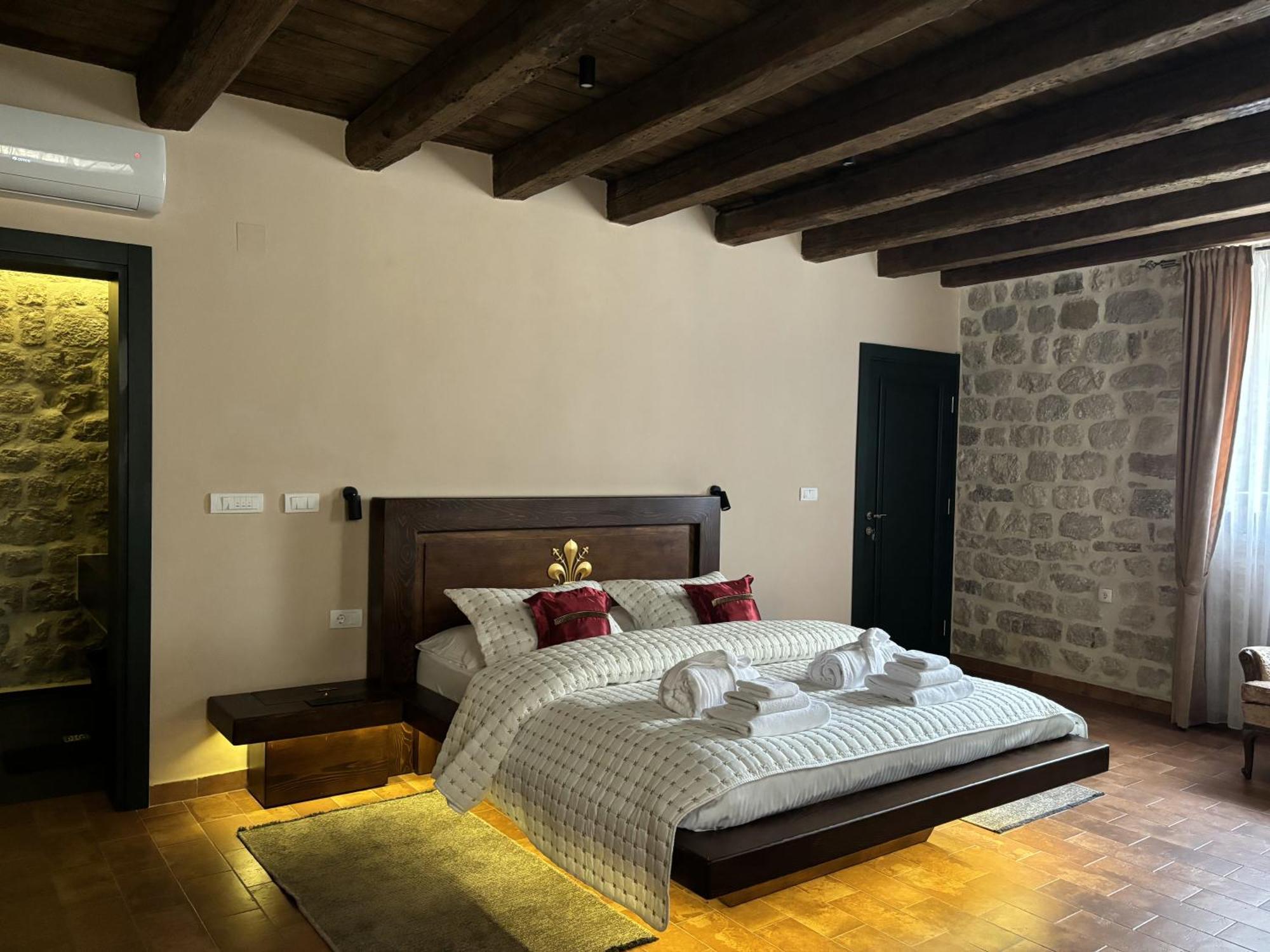 Kazin Supreme Hotel Kotor Eksteriør billede