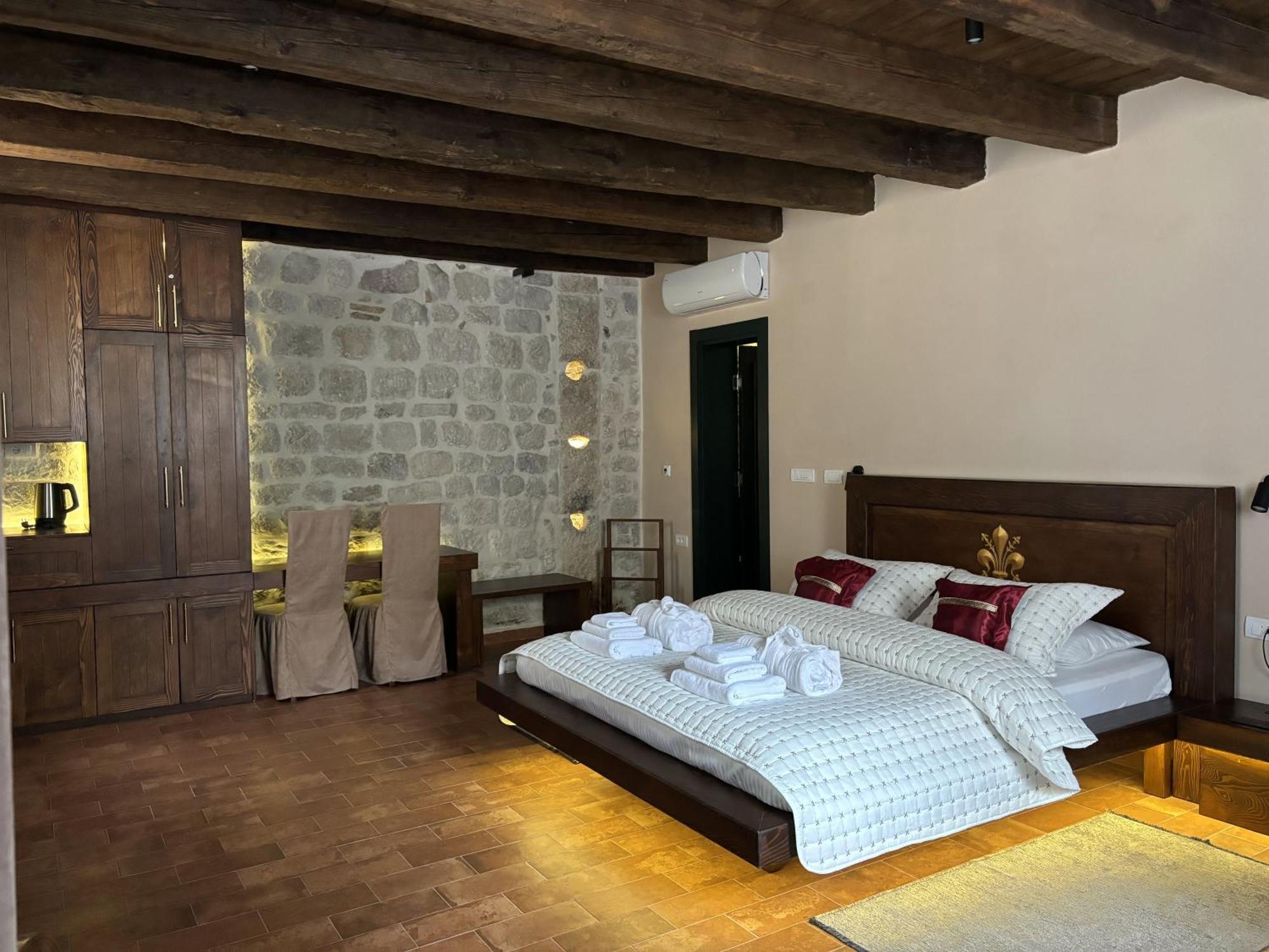 Kazin Supreme Hotel Kotor Eksteriør billede