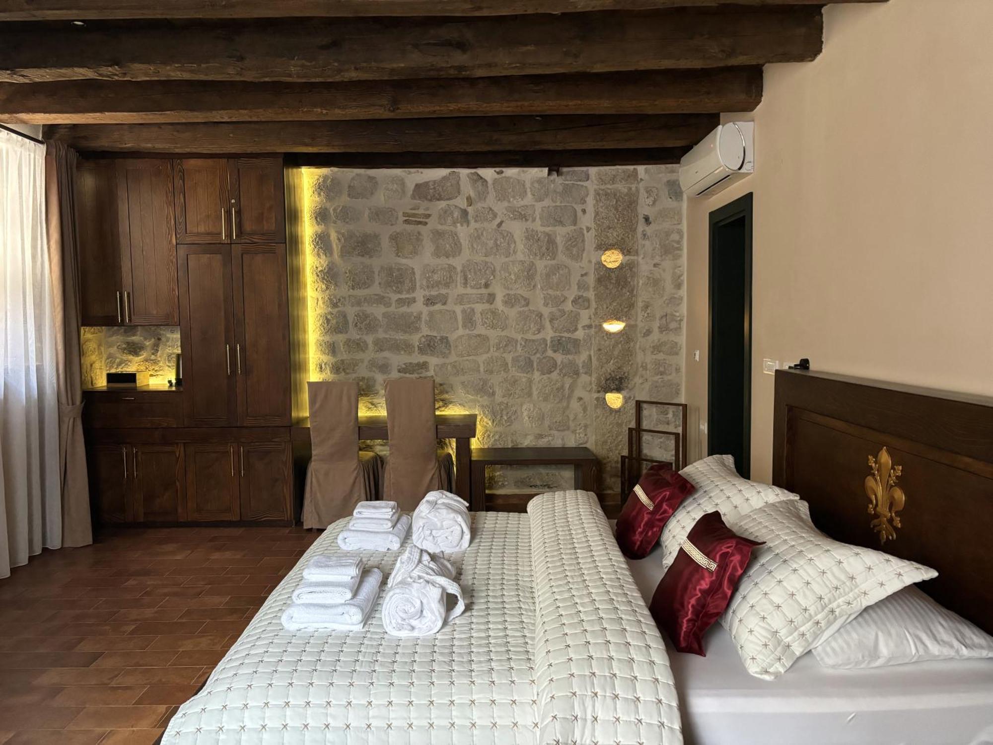 Kazin Supreme Hotel Kotor Eksteriør billede