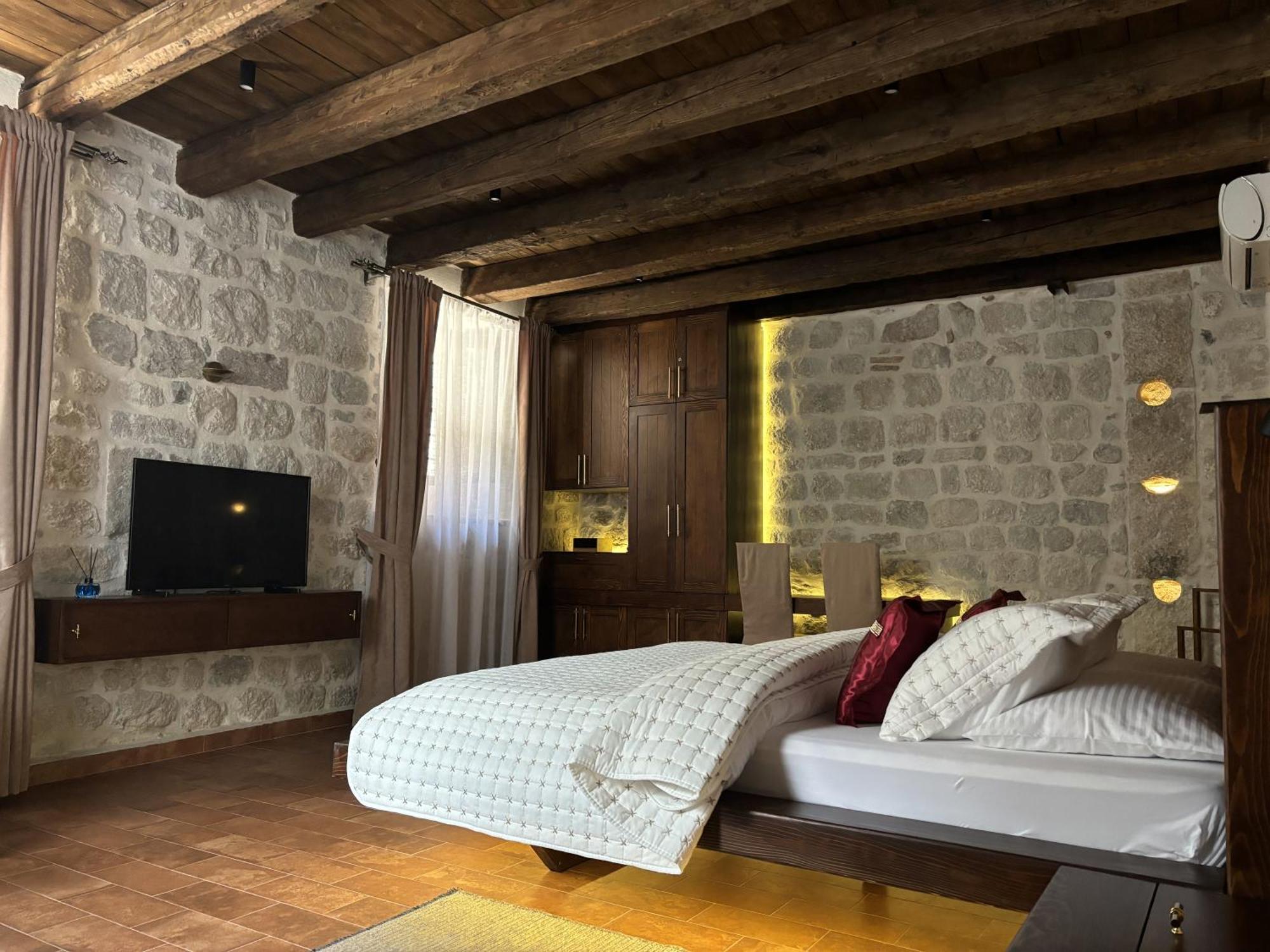 Kazin Supreme Hotel Kotor Eksteriør billede