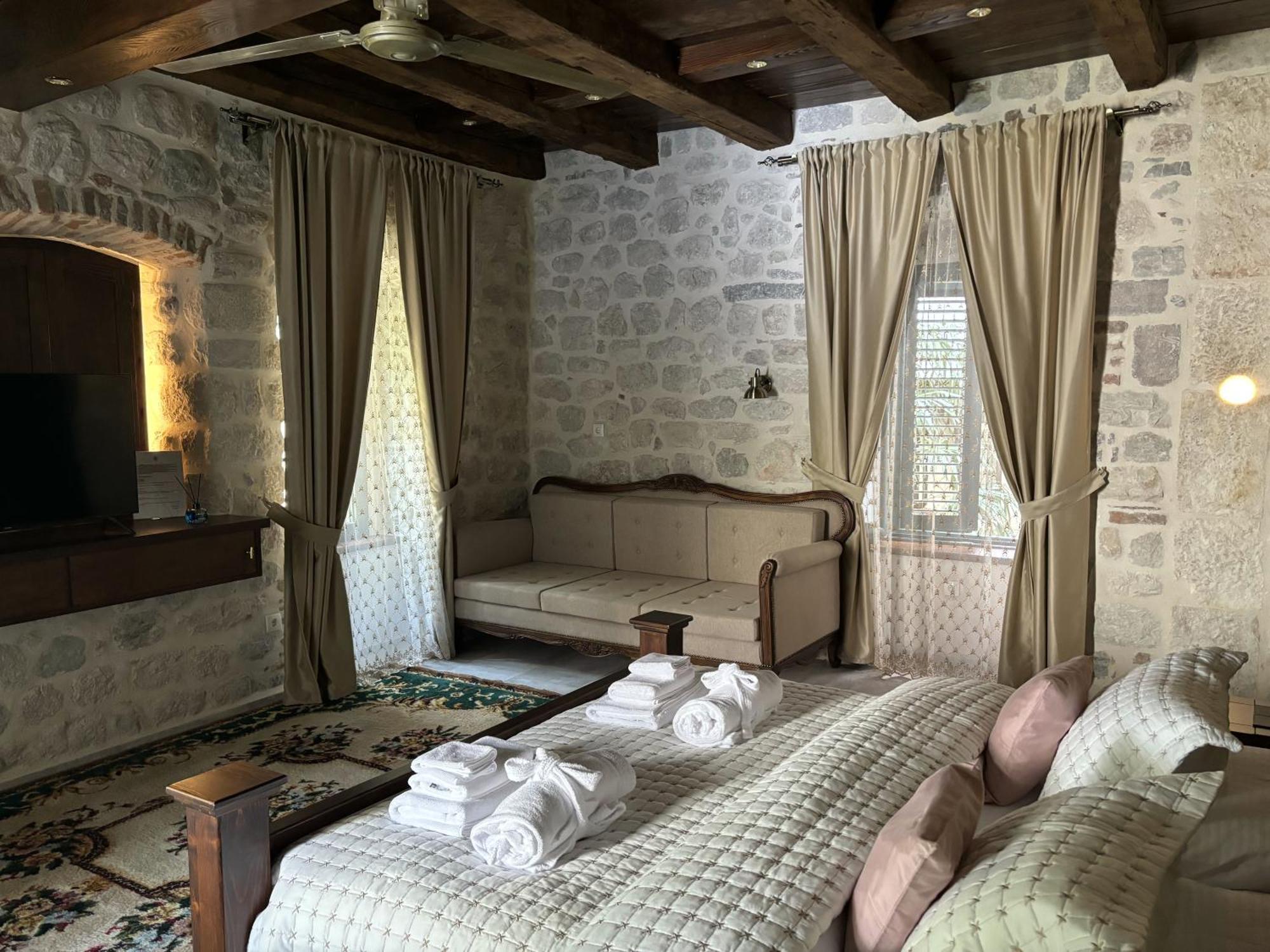 Kazin Supreme Hotel Kotor Eksteriør billede